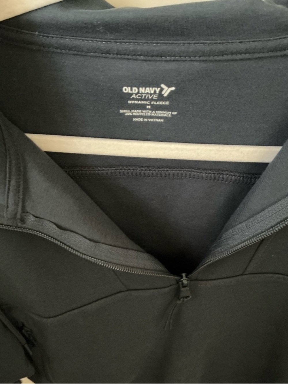 Old Navy Active Dynamic Fleece 1/4 Zip Sweatshirt - Picture 6 of 6